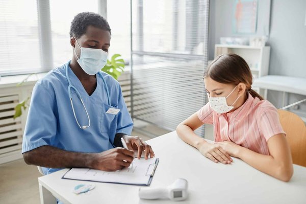 Comment organiser une visite des plantations de cacao au Ghana ?